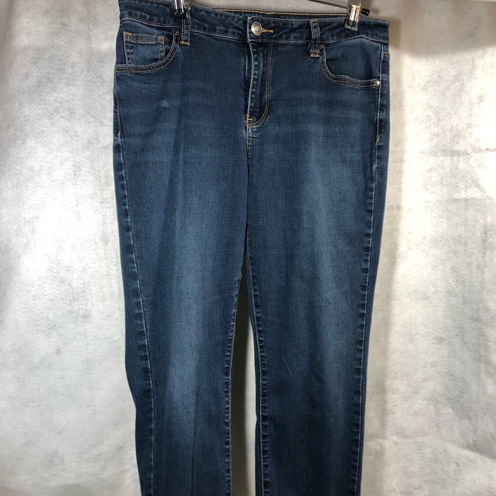 Buffalo 10/30 jeans mid rise